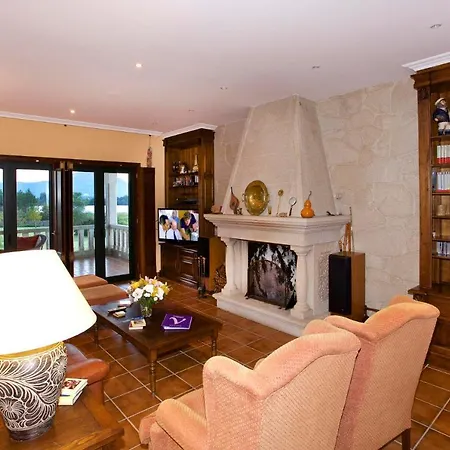 Goian Sleeps 10 Pool