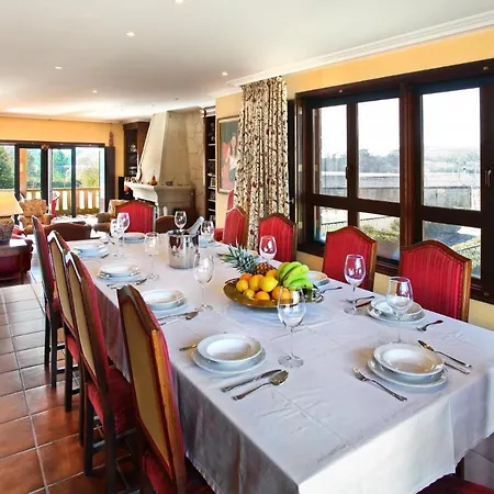 Villa Goian Sleeps 10 Pool
